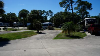 Sunshine Travel RV Resort site 217